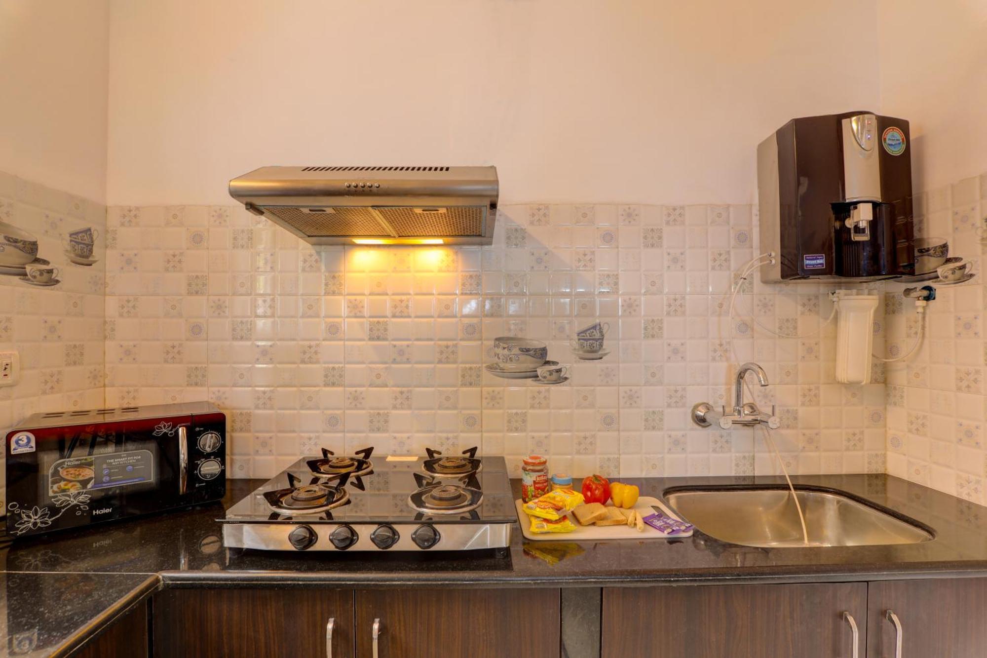 Ludo Private Pool Villa, Wifi-Caretaker-Parking, North Goa Baga Buitenkant foto